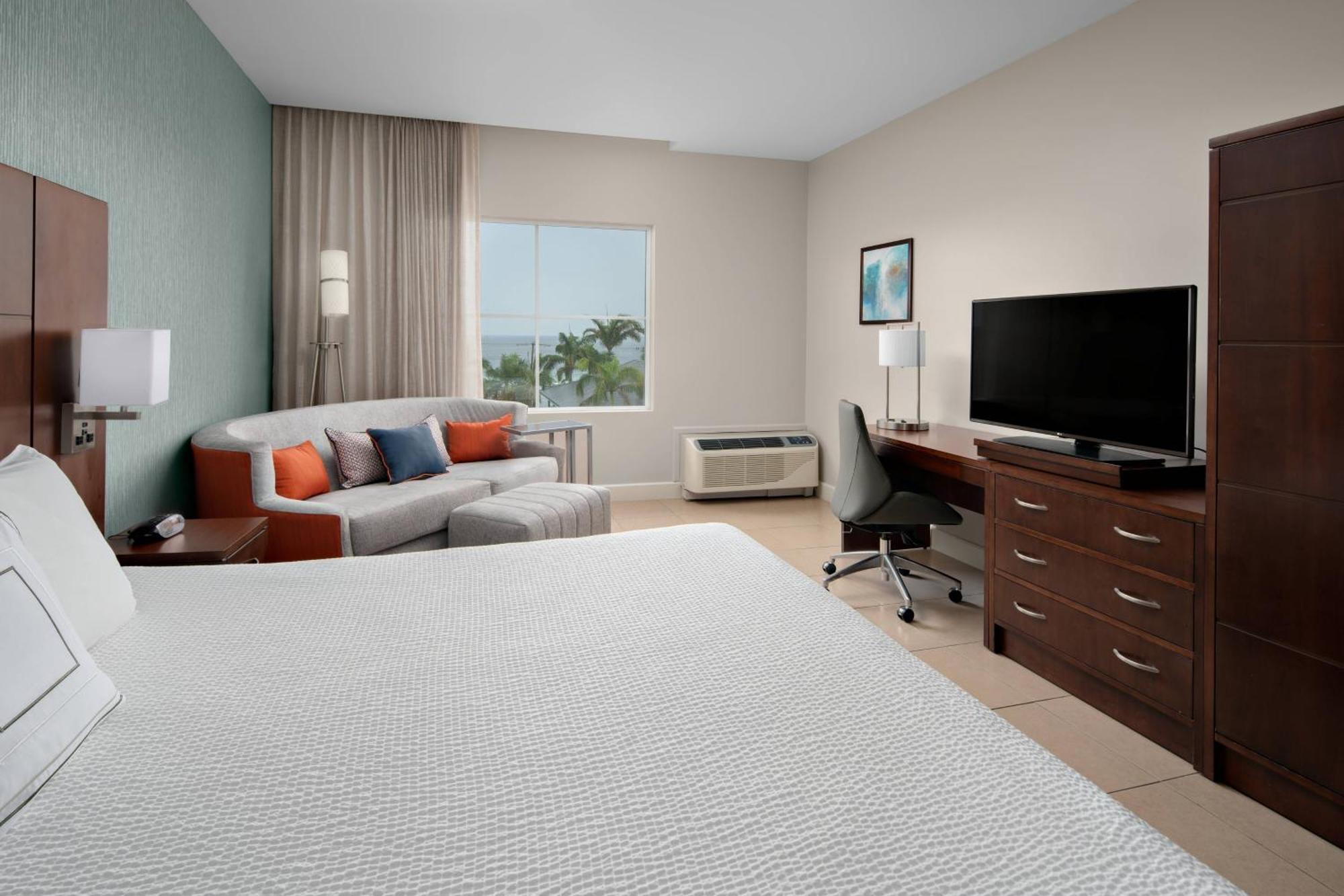 Hotel Courtyard By Marriott Bridgetown, Barbados Esterno foto